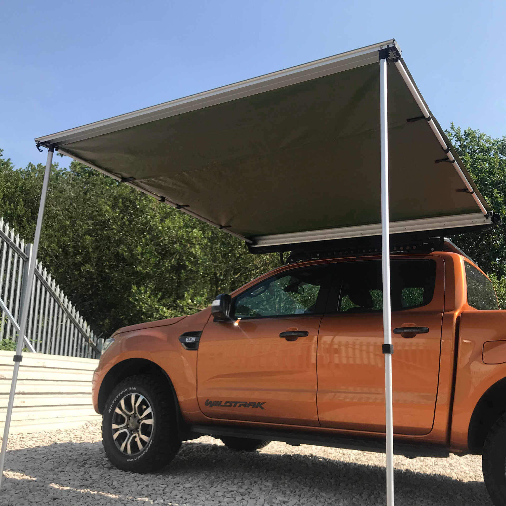 Expedition Pull-out Vehicle Side Awning - AWN-250X250-GREEN - sold by Direct4x4