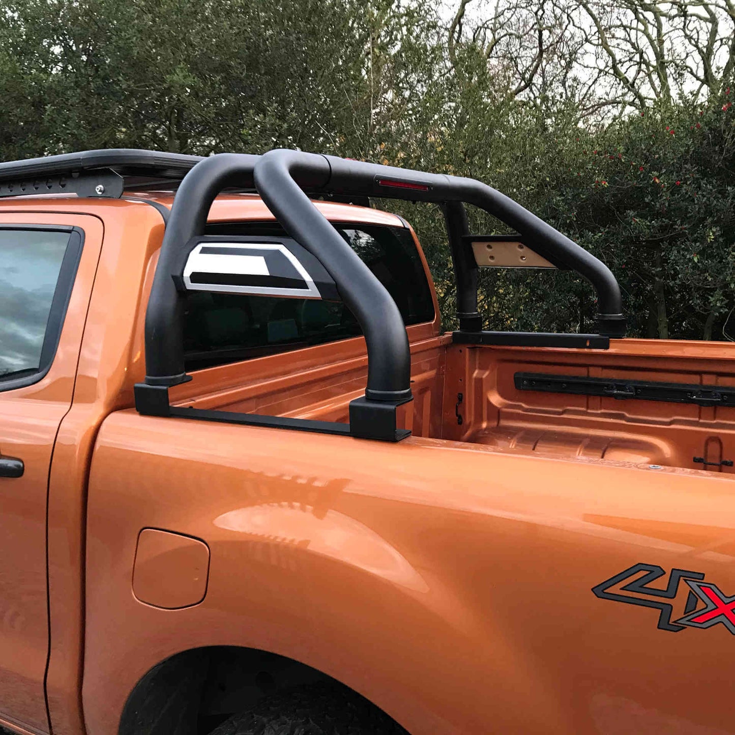Tonneau Cover Compatible Side Infill Roll Sports Bar for Nissan Navara NP300 15+ -  - sold by Direct4x4